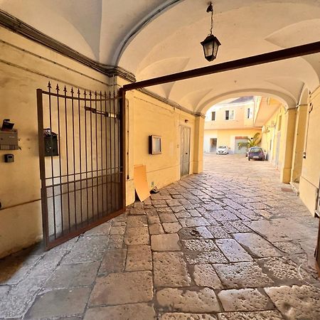 Apartament Storica Dimora Con Affreschi Vanvitelliani Santa Maria Capua Vetere Zewnętrze zdjęcie